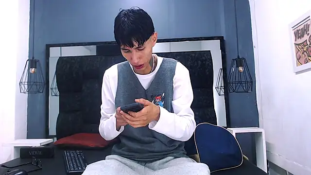 Daniel delux  online show from 10-29-25, 11:01