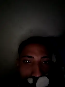 Snapshot of DEIV2_ chatting on 03-25-26, 12:33 DEIV2 online show from 03-25-26, 12:33