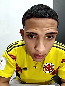 Snapshot of DEIV2_ chatting on 03-30-26, 08:26 DEIV2 online show from 03-30-26, 08:26