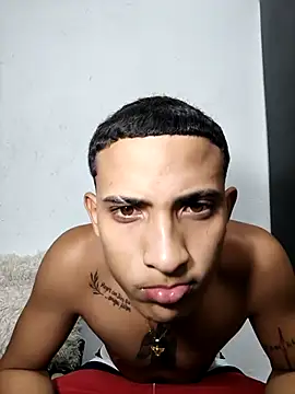 Snapshot of DEIV2_ chatting on 03-31-26, 06:47 DEIV2 online show from 03-31-26, 06:47