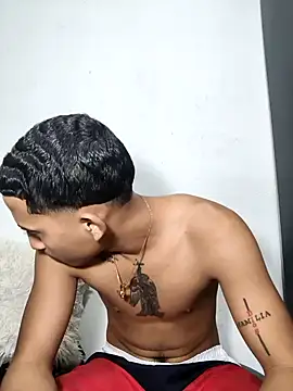 Snapshot of DEIV2_ chatting on 04-01-26, 06:58 DEIV2 online show from 04-01-26, 06:58