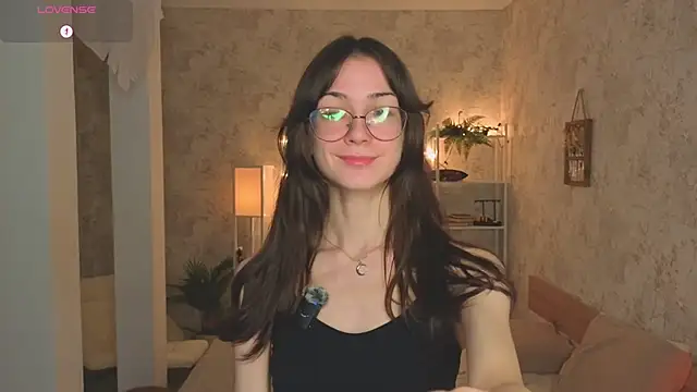 ReneeLippeatt online show from 11-05-25, 07:25