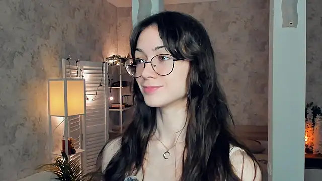 ReneeLippeatt online show from 11-12-25, 07:46