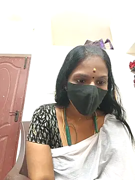 Tamil Yalini12 online show from 04-26-26, 04:10