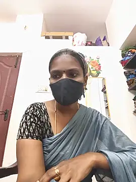 Snapshot of Tamil_Yalini12 chatting on 05-20-26, 02:29 Tamil Yalini12 online show from 05-20-26, 02:29