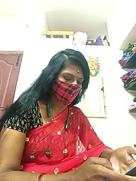 Snapshot of Tamil_Yalini12 chatting on 05-31-26, 01:36 Tamil Yalini12 online show from 05-31-26, 01:36