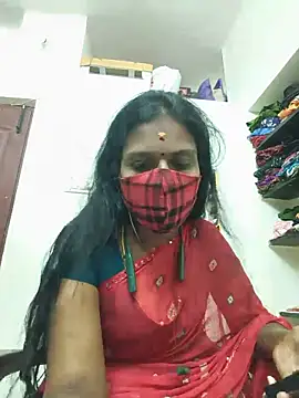 Snapshot of Tamil_Yalini12 chatting on 06-06-26, 03:33 Tamil Yalini12 online show from 06-06-26, 03:33