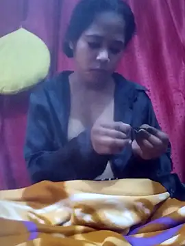 Snapshot of Mansi01 chatting on 10-07-25, 07:38 Mansi01 online show from 10-07-25, 07:38