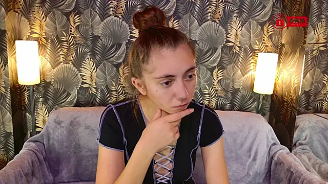 Snapshot of Charming_LIA chatting on 10-09-25, 01:31 Charming LIA online show from 10-09-25, 01:31