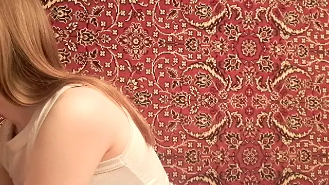 Snapshot of ivetabloom chatting on 09-22-25, 05:15 ivetabloom online show from 09-22-25, 05:15