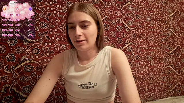 Snapshot of ivetabloom chatting on 10-15-25, 07:25 ivetabloom online show from 10-15-25, 07:25