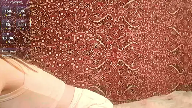 Snapshot of ivetabloom chatting on 10-19-25, 05:24 ivetabloom online show from 10-19-25, 05:24