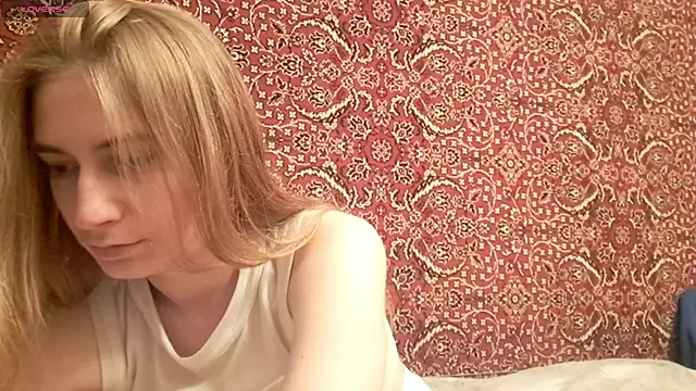 Snapshot of ivetabloom chatting on 10-26-25, 05:08 ivetabloom online show from 10-26-25, 05:08