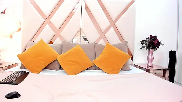 carlafontaine online show from 10-21-25, 05:24