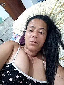 Snapshot of lucineia7 chatting on 01-18-26, 01:31 lucineia7 online show from 01-18-26, 01:31