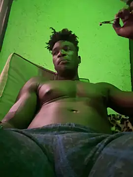 Snapshot of MrDaddyBlackNi9e chatting on 09-25-25, 07:12 MrDaddyBlackNi9e online show from 09-25-25, 07:12