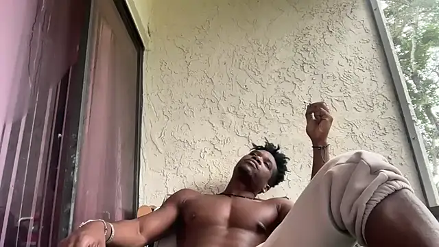 Snapshot of MrDaddyBlackNi9e chatting on 10-10-25, 01:32 MrDaddyBlackNi9e online show from 10-10-25, 01:32