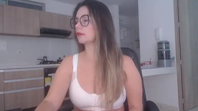 LovePaula online show from 07-22-26, 11:57