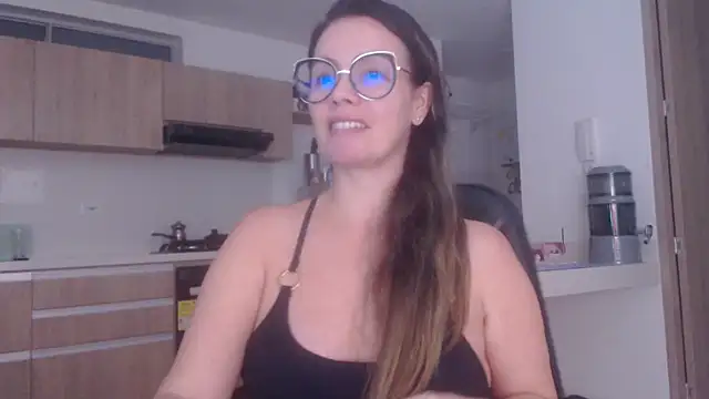 LovePaula online show from 07-25-26, 12:31