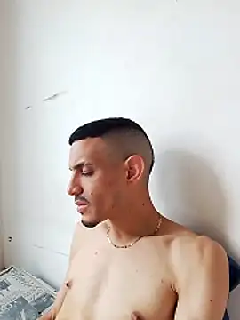 LATINO27CM online show from 10-15-25, 03:45