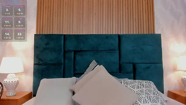 Snapshot of Amber_kiss_ chatting on 03-10-26, 06:35 Amber kiss online show from 03-10-26, 06:35