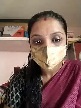 Snapshot of Tamil_Swathi chatting on 12-05-25, 04:32 Tamil Swathi online show from 12-05-25, 04:32