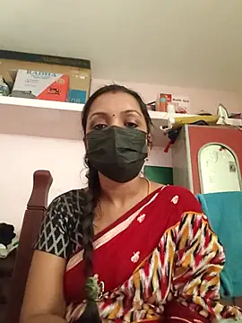 Snapshot of Tamil_Swathi chatting on 12-14-25, 10:42 Tamil Swathi online show from 12-14-25, 10:42