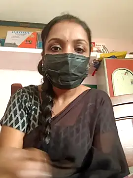 Snapshot of Tamil_Swathi chatting on 12-23-25, 10:57 Tamil Swathi online show from 12-23-25, 10:57