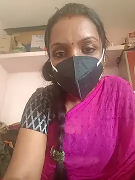 Snapshot of Tamil_Swathi chatting on 01-16-26, 09:13 Tamil Swathi online show from 01-16-26, 09:13