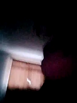 Snapshot of transreyna chatting on 02-04-25, 01:27 transreyna online show from 02-04-25, 01:27