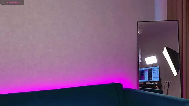 EllaCanny online show from 04-09-26, 06:41