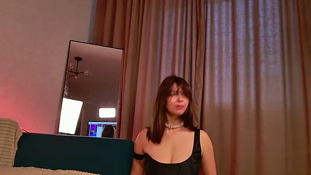 EllaCanny online show from 05-18-26, 05:02
