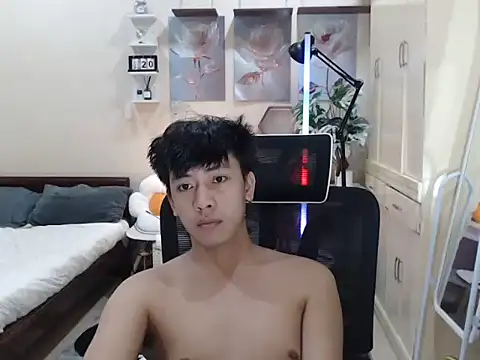 Snapshot of niel_cumshow chatting on 11-24-25, 05:01 niel cumshow online show from 11-24-25, 05:01