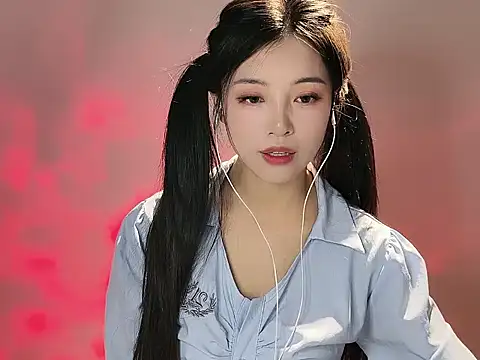 susu125216 online show from 12-04-25, 09:07