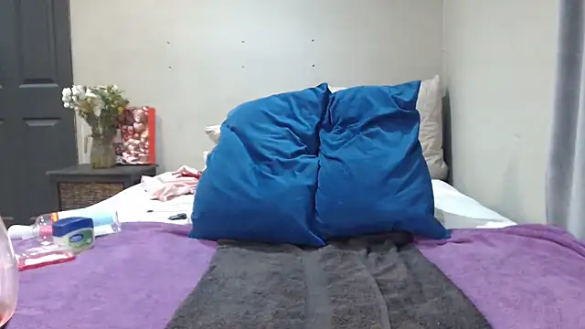 Snapshot of AfricanGem_ chatting on 03-10-26, 10:59 AfricanGem online show from 03-10-26, 10:59