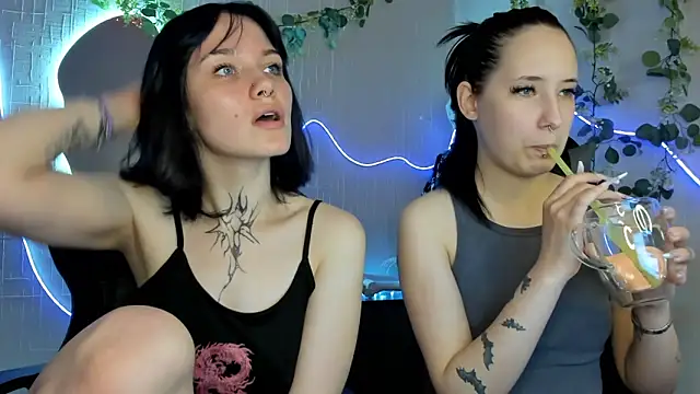 Snapshot of Elastikisss chatting on 05-23-26, 09:57 Elastikisss online show from 05-23-26, 09:57