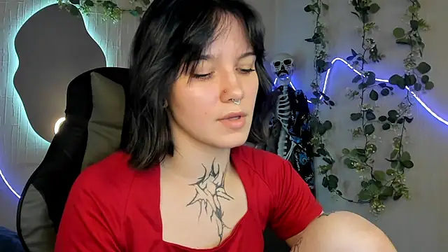 Snapshot of Elastikisss chatting on 05-27-26, 12:57 Elastikisss online show from 05-27-26, 12:57