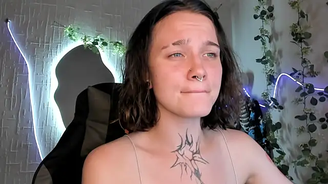 Elastikisss online show from 06-21-26, 05:26