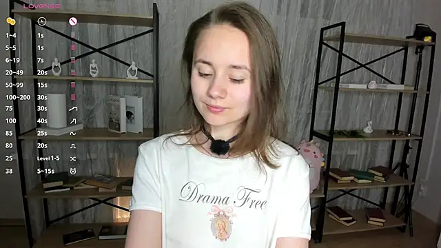 Crysta1Eva  online show from 06-06-26, 07:29