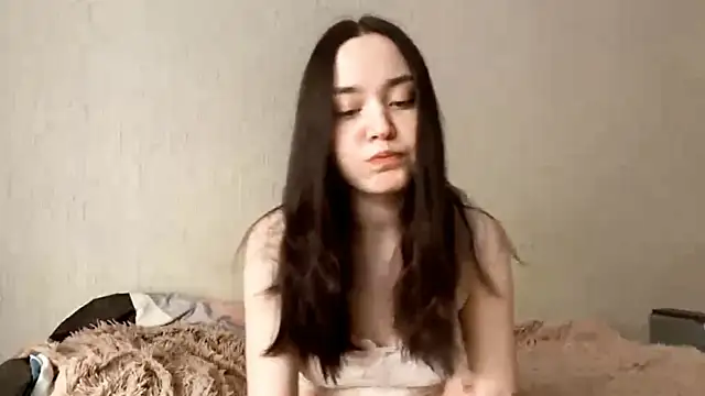 Snapshot of VividSienna chatting on 10-20-25, 09:10 VividSienna online show from 10-20-25, 09:10