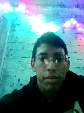 Snapshot of HungHangup chatting on 11-07-25, 04:07 HungHangup online show from 11-07-25, 04:07