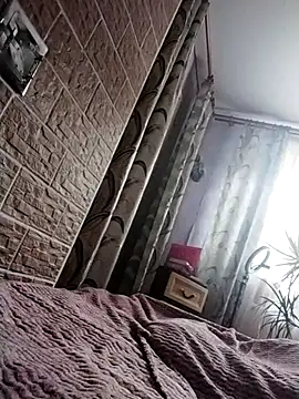 Snapshot of Ponka2011 chatting on 09-27-25, 05:12 Ponka2011 online show from 09-27-25, 05:12