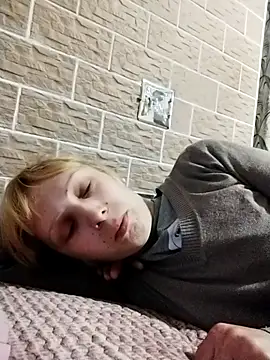 Snapshot of Ponka2011 chatting on 09-28-25, 04:51 Ponka2011 online show from 09-28-25, 04:51