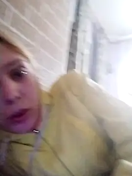 Snapshot of Ponka2011 chatting on 10-16-25, 01:23 Ponka2011 online show from 10-16-25, 01:23