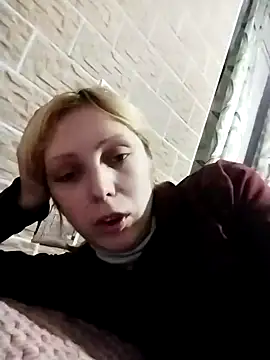 Snapshot of Ponka2011 chatting on 10-24-25, 05:04 Ponka2011 online show from 10-24-25, 05:04