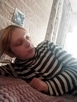 Snapshot of Ponka2011 chatting on 10-26-25, 06:19 Ponka2011 online show from 10-26-25, 06:19