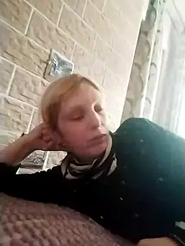 Snapshot of Ponka2011 chatting on 10-27-25, 06:39 Ponka2011 online show from 10-27-25, 06:39