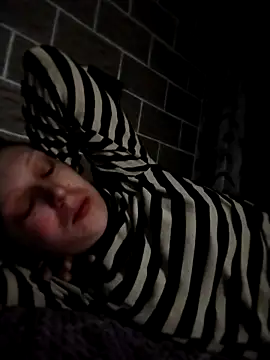 Snapshot of Ponka2011 chatting on 11-09-25, 01:04 Ponka2011 online show from 11-09-25, 01:04