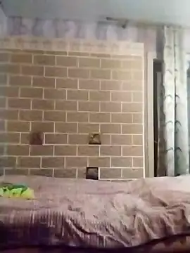 Snapshot of Ponka2011 chatting on 11-12-25, 06:25 Ponka2011 online show from 11-12-25, 06:25