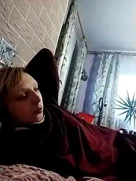 Snapshot of Ponka2011 chatting on 11-29-25, 06:49 Ponka2011 online show from 11-29-25, 06:49